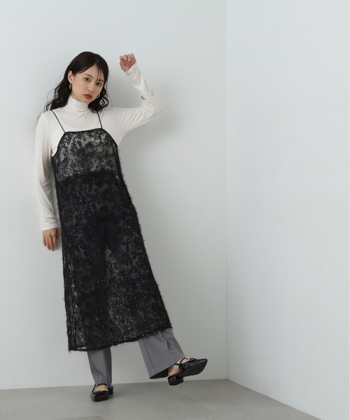 N.(N. Natural Beauty Basic)(エヌエヌナチュラルビューティーベーシック)の「◆スパンコールシアーキャミワンピース(ワンピース・レディース・ブラック/オフホワイト・MEDIUM)」の17枚目の写真