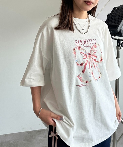 apres jour mignon(アプレジュールミニョン)の「アソートピグメントBIGTシャツ【ZOZOTOWN限定アイテム】(Tシャツ/カットソー・レディース・ネイビー/オフホワイト/ブラック系その他/ホワイト系その他2/ホワイト系その他/ブラック/ブラック系その他2・フリー/X-LARGE)」の2枚目の写真