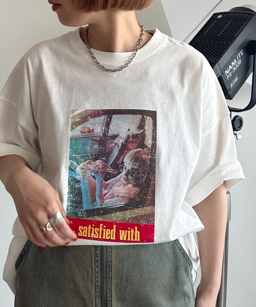 apres jour mignon(アプレジュールミニョン)の「アソートピグメントBIGTシャツ【ZOZOTOWN限定アイテム】(Tシャツ/カットソー・レディース・ネイビー/オフホワイト/ブラック系その他/ホワイト系その他2/ホワイト系その他/ブラック/ブラック系その他2・フリー/X-LARGE)」の4枚目の写真