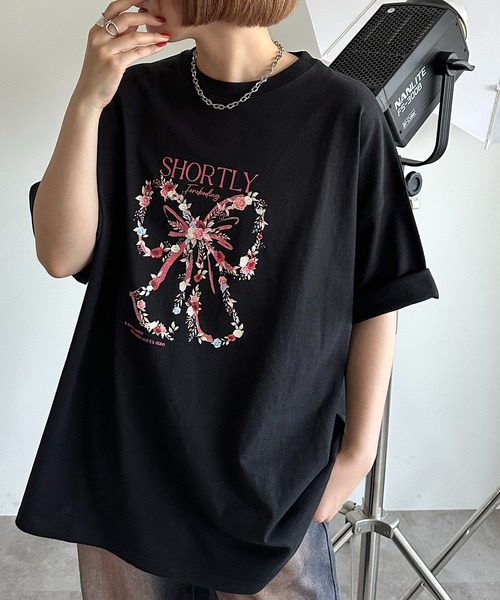 apres jour mignon(アプレジュールミニョン)の「アソートピグメントBIGTシャツ【ZOZOTOWN限定アイテム】(Tシャツ/カットソー・レディース・ネイビー/オフホワイト/ブラック系その他/ホワイト系その他2/ホワイト系その他/ブラック/ブラック系その他2・フリー/X-LARGE)」の5枚目の写真