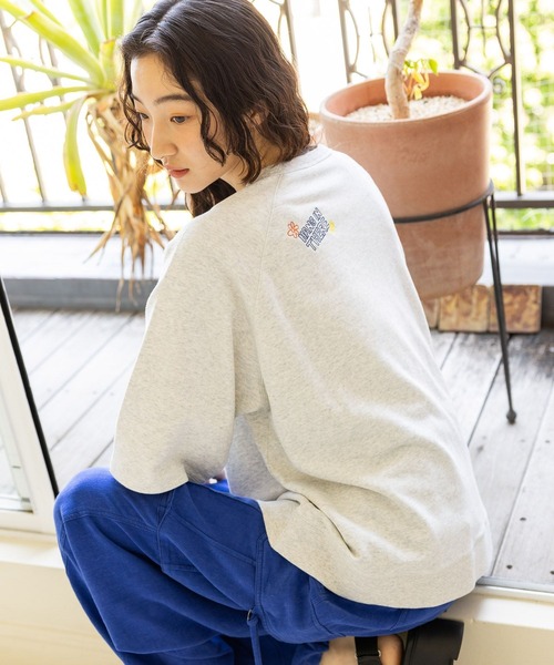 niko and（ニコアンド）の「アソート刺繍半袖プルオーバー（Tシャツ