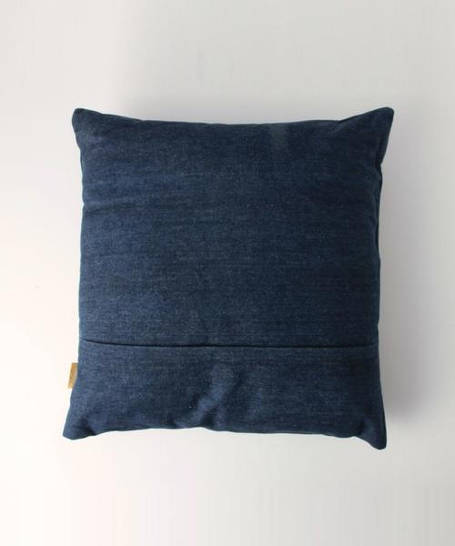 UNITED ARROWS（ユナイテッドアローズ）の「＜MALAGOON （マラグーン）＞DENIM クッション（クッション/クッションカバー・ネイビー・フリー）」の2枚目の写真