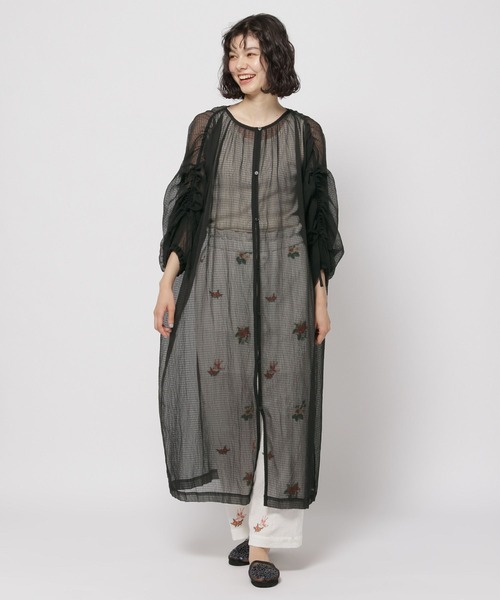 niko and...（ニコアンド）の「シアーシャーリングワンピース（ワンピース・レディース・ブラック/オフホワイト・FREE）」の6枚目の写真