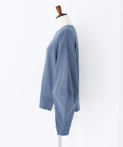 n'OrLABEL(ノアールレーベル)の「『立体袖ワンポイント刺繍スウェット』(スウェット・レディース・ネイビー/ボルドー/杢グレー/グレイッシュブルー・2/1)」の6枚目の写真