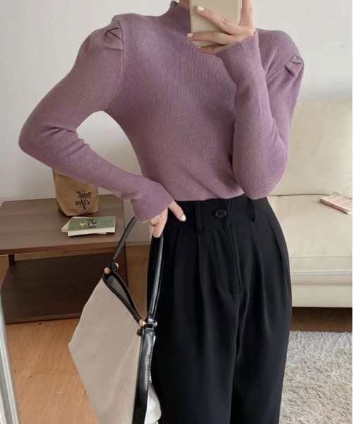 kirakiraShop(キラキラショップ)の「ボトルネック パワーショルダー ニット(ニット/セーター・レディース・ブラック/ライトベージュ/ホワイト/ブラウン/グリーン/パープル・FREE)」の11枚目の写真