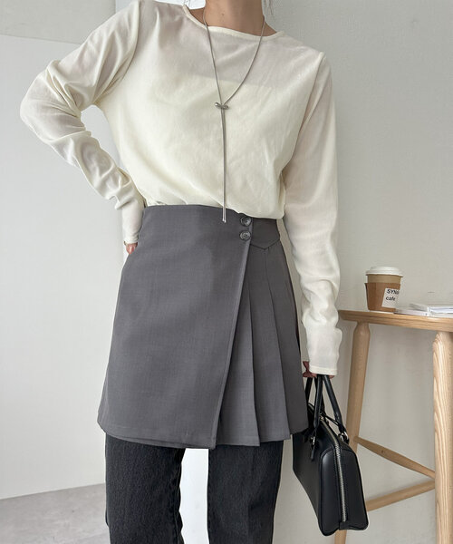 DISCOAT（ディスコート）の「プリーツ切替ラップミニスカート（スカート・レディース・ベージュ/グレー・FREE）」の4枚目の写真