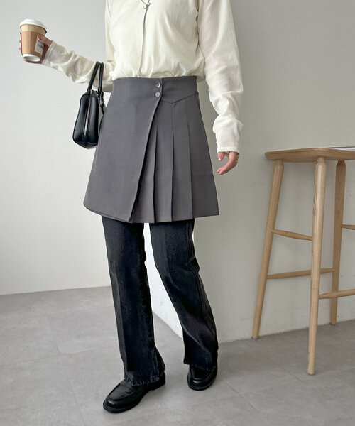 DISCOAT（ディスコート）の「プリーツ切替ラップミニスカート（スカート・レディース・ベージュ/グレー・FREE）」の13枚目の写真