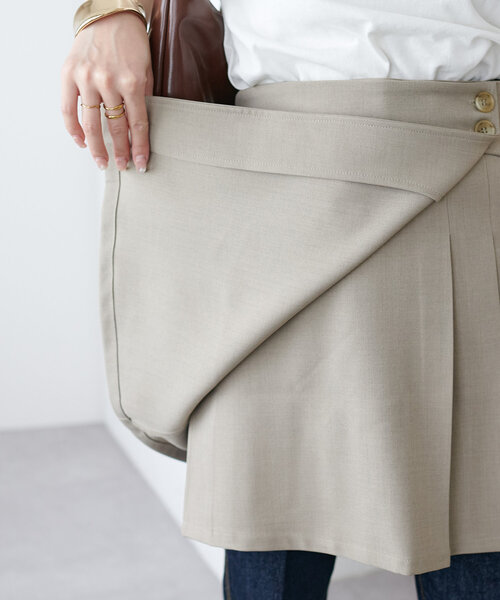 DISCOAT（ディスコート）の「プリーツ切替ラップミニスカート（スカート・レディース・ベージュ/グレー・FREE）」の20枚目の写真