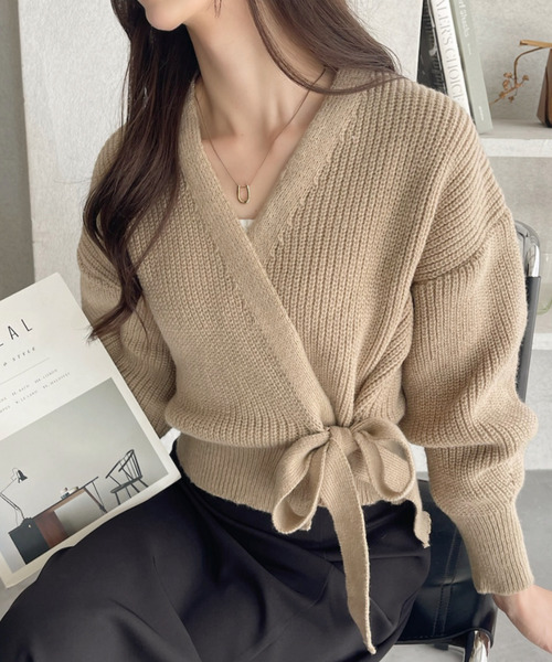 Ada.(エイダ)の「カシュクールデザイン リボン カーディガン ニットトップス(ニット/セーター・レディース・ホワイト/ブラウン/ベージュ/ブラック・FREE)」の4枚目の写真