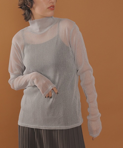 en CAnAF（エンカナフ）の「【新色追加】ハイネック シャイニー ラメ シアー トップス（Tシャツ/カットソー・レディース・ミント/チャコールグレー/オフホワイト/グレー/ダークブラウン/グリーン系・フリー）」の8枚目の写真
