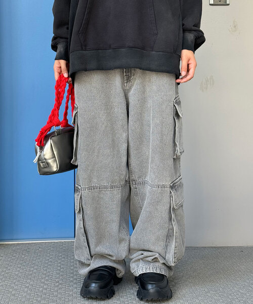 CIAOPANIC（チャオパニック）の「ヴィンテージライクフォースカーゴデニム（デニムパンツ・レディース・ブルー/ブラック/ブラウン・MEDIUM/LARGE）」の4枚目の写真