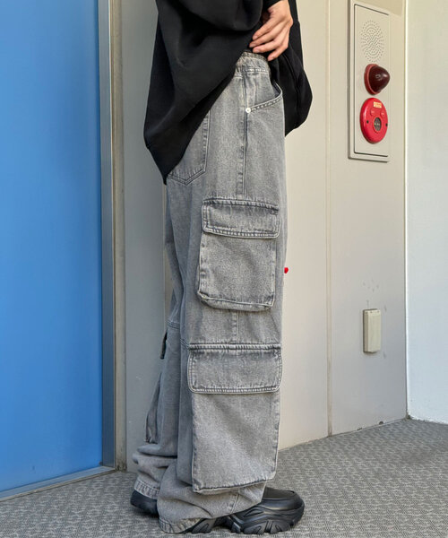 CIAOPANIC（チャオパニック）の「ヴィンテージライクフォースカーゴデニム（デニムパンツ・レディース・ブルー/ブラック/ブラウン・MEDIUM/LARGE）」の7枚目の写真