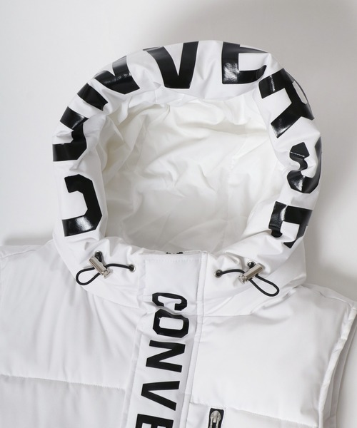 CONVERSE(コンバース)の「CONVERSE/コンバース ナイロン ブランドロゴ 中綿 パディング フーディーベスト レディース メンズ パーカー(ダウンベスト・メンズ・ホワイト/ブラック・LL/M/L)」の7枚目の写真