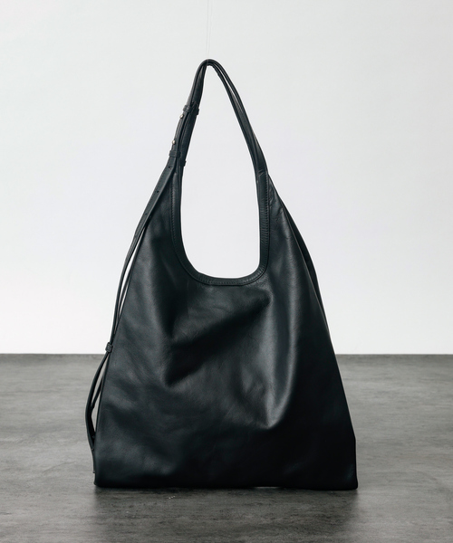 YArKA(ヤーカ)の「【YArKA/ヤーカ】real leather multi tote bag /リアルレザー2WAYショルダー&マルチトートバッグ(ショルダーバッグ・メンズ・ブラック・フリー)」の7枚目の写真