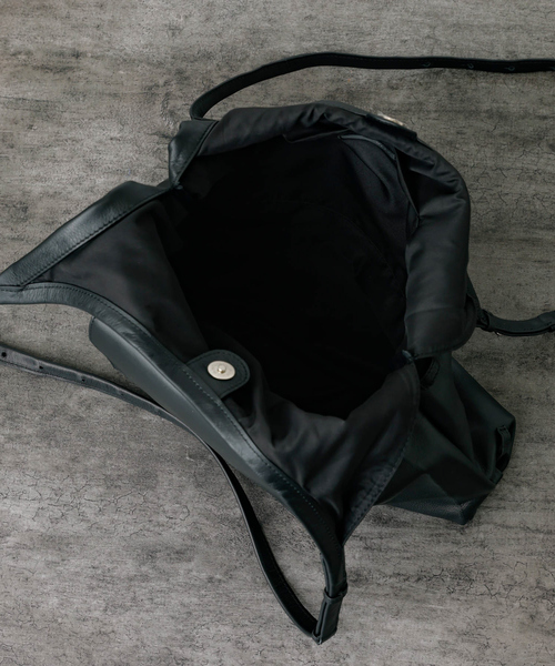 YArKA(ヤーカ)の「【YArKA/ヤーカ】real leather multi tote bag /リアルレザー2WAYショルダー&マルチトートバッグ(ショルダーバッグ・メンズ・ブラック・フリー)」の12枚目の写真