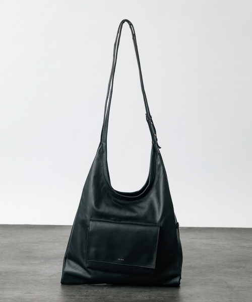 YArKA(ヤーカ)の「【YArKA/ヤーカ】real leather multi tote bag /リアルレザー2WAYショルダー&マルチトートバッグ(ショルダーバッグ・メンズ・ブラック・フリー)」の13枚目の写真