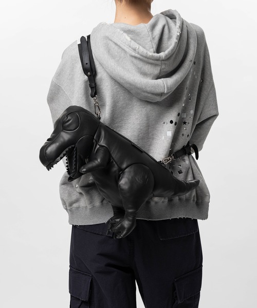Maison MIHARA YASUHIRO(メゾンミハラヤスヒロ)の「"DOLLS" T-REX Shoulder Bag(ショルダーバッグ・メンズ・ブラック・FREE)」の19枚目の写真