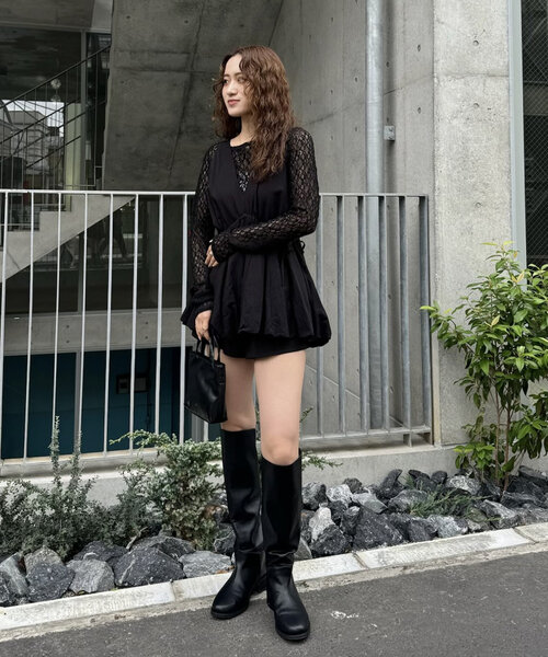 mline（エムライン）の「[mline]シンプルレースインナー（Tシャツ/カットソー・レディース・ブラック/アイボリー・FREE）」の3枚目の写真