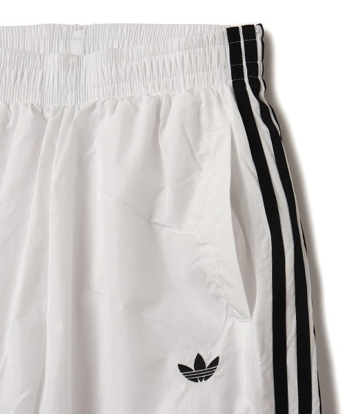 【adidas Originals】Teamgeist トラックパンツ adidas TEAMGEIST ADICOLOR OVERSIZED TRACK PANT ホワイト