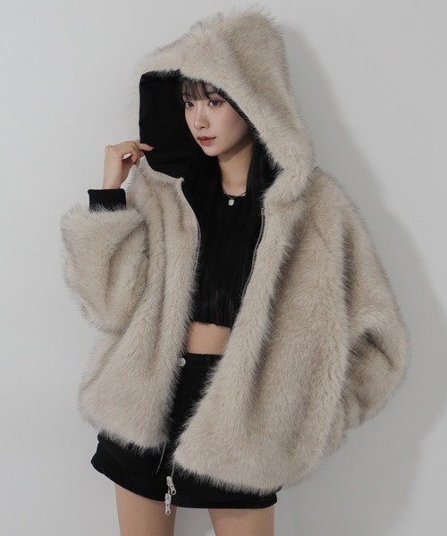 リバーシブル2WAY】ビッグフーディボリュームフェイクファーブルゾン