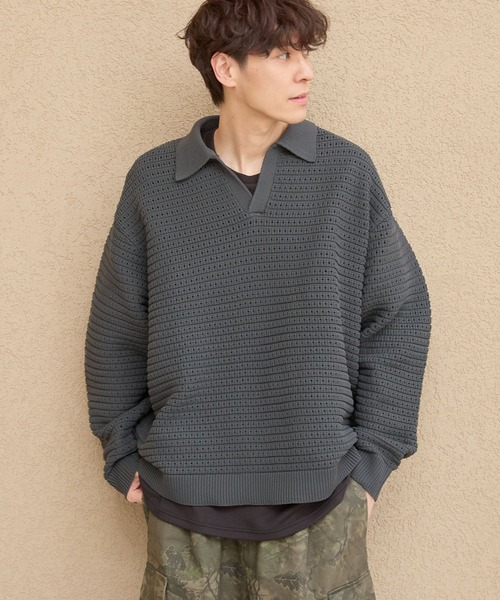 LAKOLE（ラコレ）の「透かし編みポロニット / 284368（ニット/セーター・メンズ・チャコールグレー/アイボリー/グリーン・MEDIUM/LARGE）」の3枚目の写真