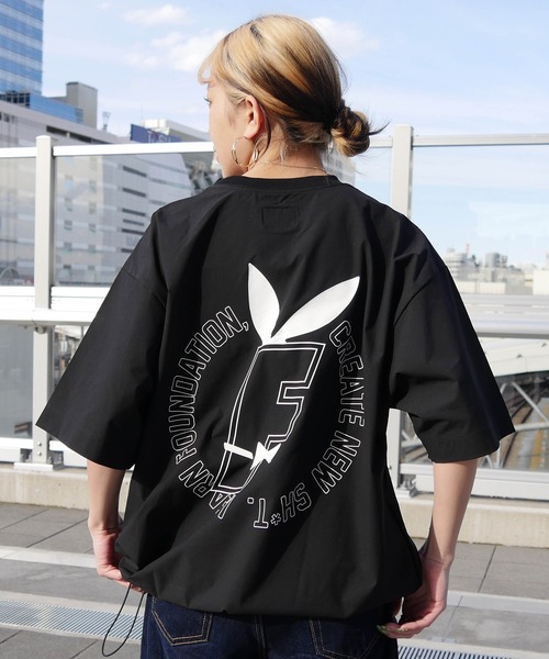 FORGET NEVER（フォーゲットネバー）の「【ムラサキスポーツ限定】FORGET NEVER/フォーゲットネバー 半袖Tシャツ バックプリント 252OO1ST633FN（Tシャツ/カットソー・メンズ・ブラック/シルバーグレー・XL/L/M）」の4枚目の写真