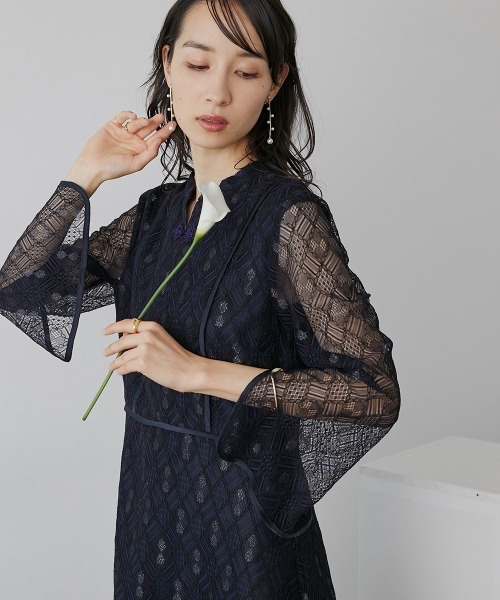 Callarus(カラルス)の「チャイナボタンパイピング切替デザインワンピースドレス〔Callarus〕(ドレス・レディース・ブラック/ネイビー・L/M/LL)」の7枚目の写真