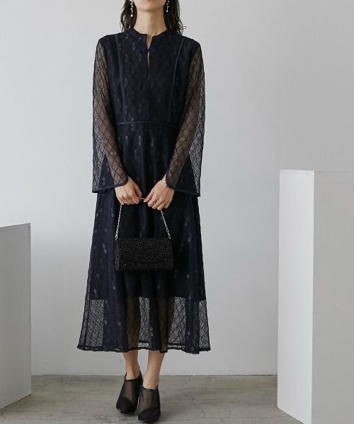 Callarus(カラルス)の「チャイナボタンパイピング切替デザインワンピースドレス〔Callarus〕(ドレス・レディース・ブラック/ネイビー・L/M/LL)」の4枚目の写真