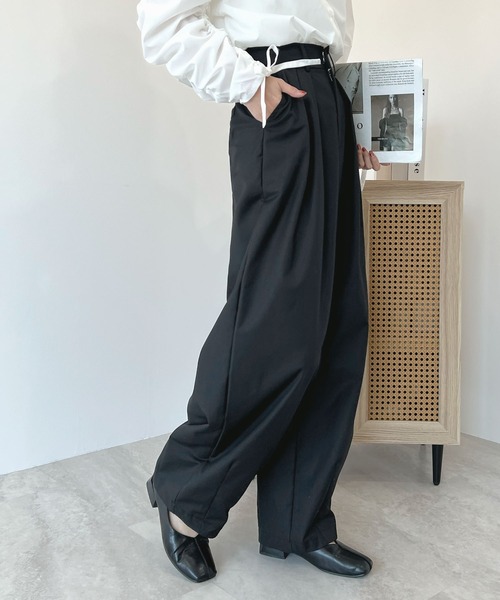 Futier land(フューティアランド)の「ダブルタックバレルレッグカーブスラックス(スラックス・レディース・ブラック/グレー・MEDIUM/LARGE)」の19枚目の写真