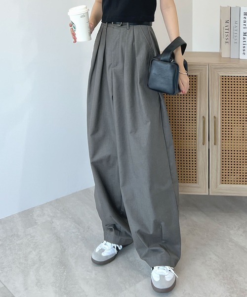 Futier land(フューティアランド)の「ダブルタックバレルレッグカーブスラックス(スラックス・レディース・ブラック/グレー・MEDIUM/LARGE)」の9枚目の写真