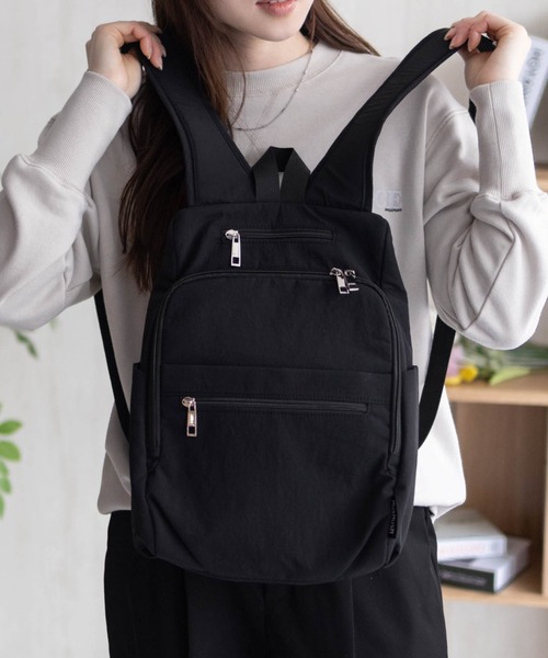 HusHusH（ハッシュアッシュ）の「【新色追加】HusHusH ハッシュアッシュ 人間工学 ナイロンリュック（バックパック/リュック・レディース・グレー/ブラック・フリー）」の2枚目の写真