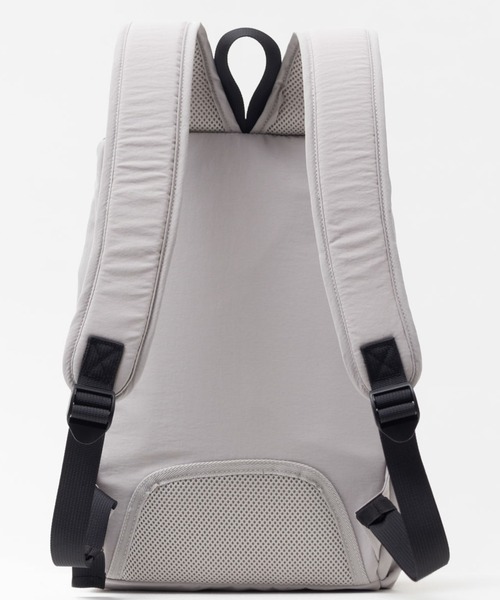 HusHusH（ハッシュアッシュ）の「【新色追加】HusHusH ハッシュアッシュ 人間工学 ナイロンリュック（バックパック/リュック・レディース・グレー/ブラック・フリー）」の13枚目の写真
