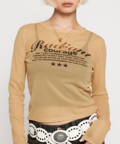 LAGUA GEM（ラグアジェム）の「SHEER LOGO PRINT トップス（Tシャツ/カットソー・レディース・ベージュ/ホワイト/ピンク/ブラック・FREE）」の4枚目の写真