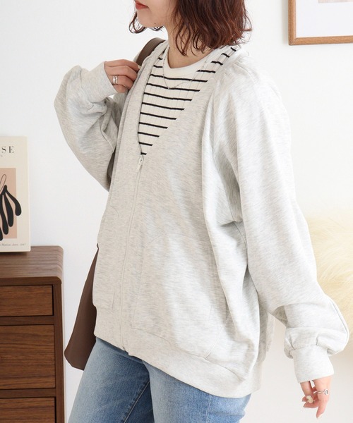 atONE(アットワン)の「ミニ裏毛V空きジップアップブルゾン(Tシャツ/カットソー・レディース・オートミール/杢グレー/ブラック/ライトベージュ・4L~5L/LL~3L/M-L)」の22枚目の写真