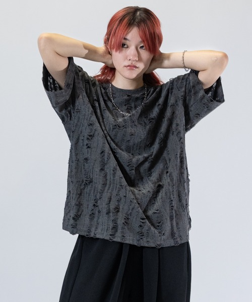 Naive magic（ナイーブマジック）の「【a】〔Naive Magic〕ダメージ加工 ビッグシルエット クルーネックTシャツ（Tシャツ/カットソー・メンズ・グレー/ブラック・LARGE/MEDIUM）」の13枚目の写真