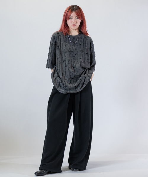 Naive magic（ナイーブマジック）の「【a】〔Naive Magic〕ダメージ加工 ビッグシルエット クルーネックTシャツ（Tシャツ/カットソー・メンズ・グレー/ブラック・LARGE/MEDIUM）」の16枚目の写真