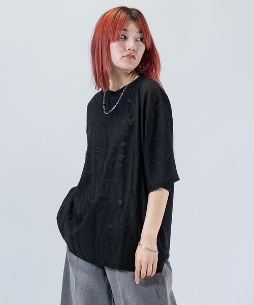Naive magic（ナイーブマジック）の「【a】〔Naive Magic〕ダメージ加工 ビッグシルエット クルーネックTシャツ（Tシャツ/カットソー・メンズ・グレー/ブラック・LARGE/MEDIUM）」の5枚目の写真
