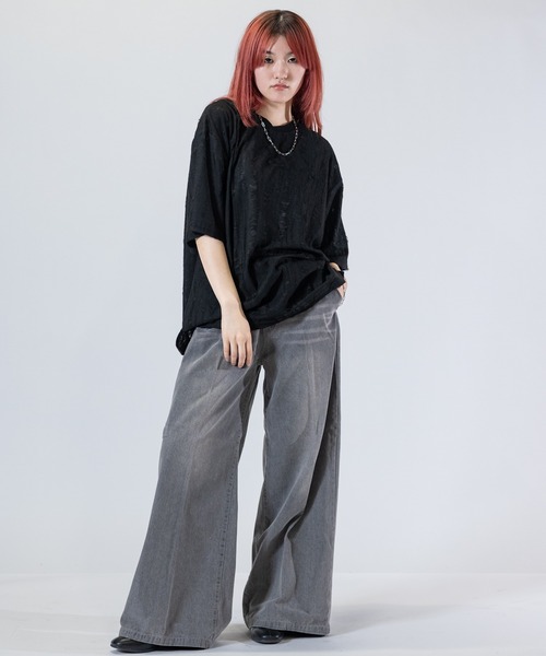 Naive magic（ナイーブマジック）の「【a】〔Naive Magic〕ダメージ加工 ビッグシルエット クルーネックTシャツ（Tシャツ/カットソー・メンズ・グレー/ブラック・LARGE/MEDIUM）」の7枚目の写真