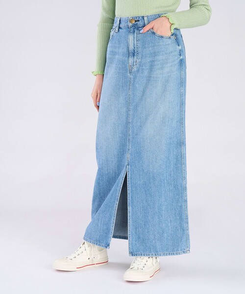 To b. by agnes b.(トゥービーバイアニエスベー)の「To b. by agnes b. x RED CARD TOKYO Denim Long SK ロングデニムスカート(スカート・レディース・ブルー系その他・40/38/36)」の4枚目の写真