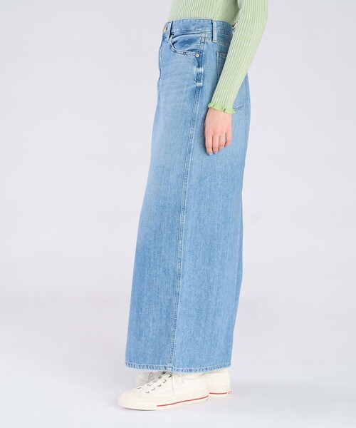 To b. by agnes b.(トゥービーバイアニエスベー)の「To b. by agnes b. x RED CARD TOKYO Denim Long SK ロングデニムスカート(スカート・レディース・ブルー系その他・40/38/36)」の5枚目の写真