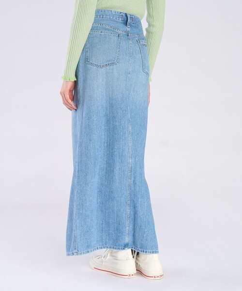 To b. by agnes b.(トゥービーバイアニエスベー)の「To b. by agnes b. x RED CARD TOKYO Denim Long SK ロングデニムスカート(スカート・レディース・ブルー系その他・40/38/36)」の6枚目の写真