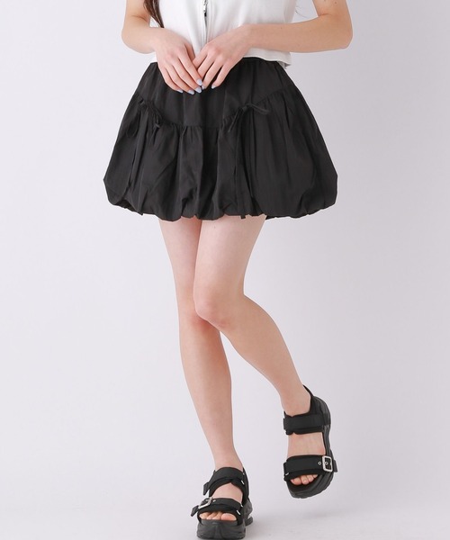 repipi armario（レピピ アルマリオ）の「リボンバルーンスカート（スカート・キッズ・ブラック/ホワイト・SMALL/MEDIUM/LARGE）」の2枚目の写真