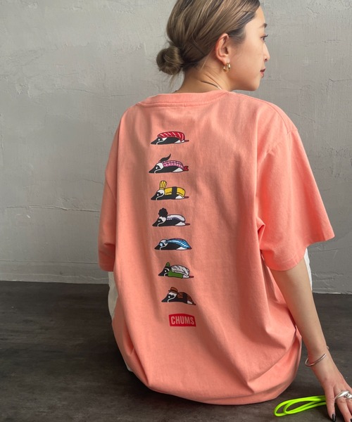 CHUMS（チャムス）の「【WEB限定】[CHUMS/チャムス] BOOBY SUSHI FRIENDS バックプリント ショートスリーブTシャツ（Tシャツ/カットソー・レディース・ホワイト/ピンク/ブラック/グレイッシュベージュ・M/L/XL）」の4枚目の写真