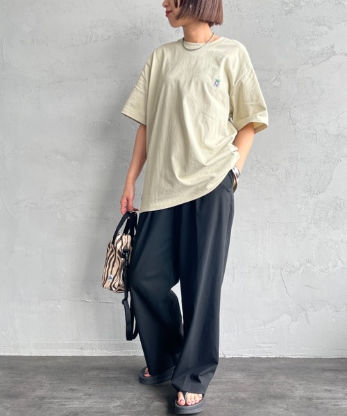 CHUMS（チャムス）の「【WEB限定】[CHUMS/チャムス] BOOBY SUSHI FRIENDS バックプリント ショートスリーブTシャツ（Tシャツ/カットソー・レディース・ホワイト/ピンク/ブラック/グレイッシュベージュ・M/L/XL）」の12枚目の写真