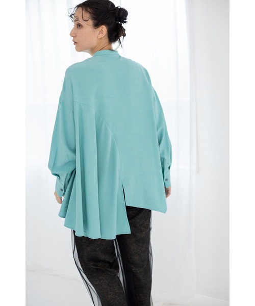 OSMOSIS(オズモーシス)の「アシンメトリーフレアーブラウス(シャツ/ブラウス・レディース・ホワイト/グリーン系その他/ブラック・ONE SIZE)」の10枚目の写真