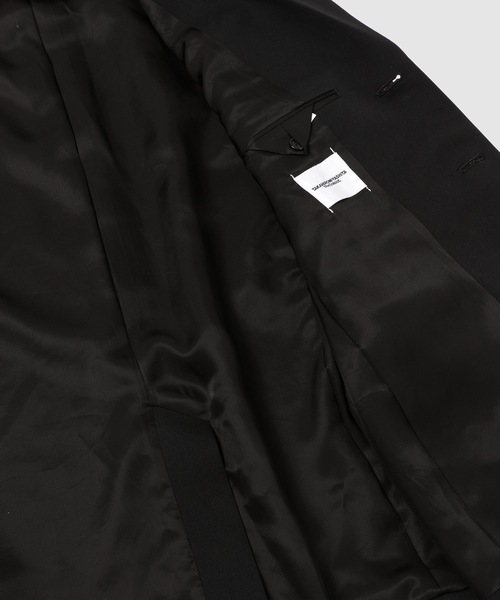 TAKAHIROMIYASHITATheSoloIst.（タカヒロミヤシタザソロイスト）の「3b brit jacket.(gold buttons)（テーラードジャケット・メンズ・ブラック/レッド・46）」の15枚目の写真