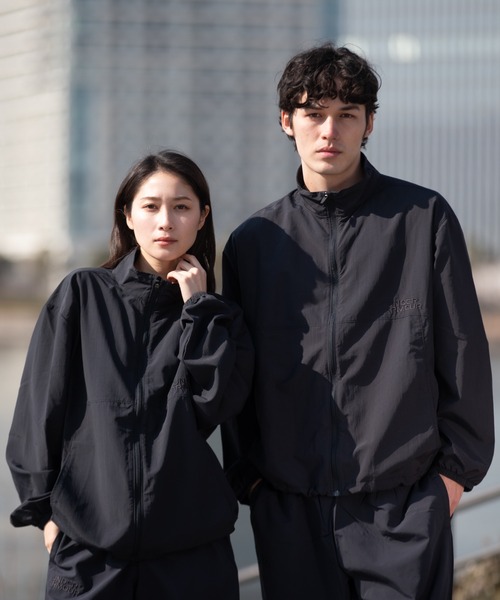 UNDER ARMOUR - 【UNDER ARMOUR】新品 未使用品　ナイロンジャケット　黒　LG★ セール】【ZOZOTOWN販路限定】UAナイロン ジャケット（ライフ