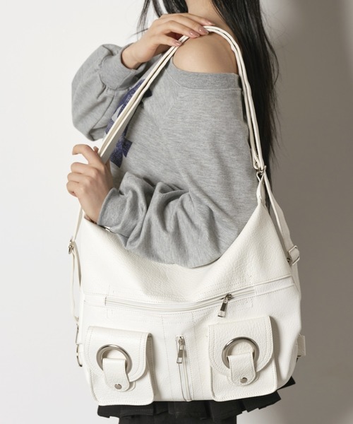 FOLLOWIN（フォロウィン）の「【3WAY仕様クロスバッグ/ショルダーバッグ/バックパック】サークルシルバーメタリックスナップバッグ（ショルダーバッグ・レディース・ブラック/ホワイト・ONE SIZE）」の14枚目の写真