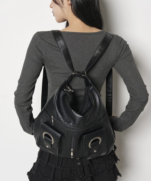 FOLLOWIN（フォロウィン）の「【3WAY仕様クロスバッグ/ショルダーバッグ/バックパック】サークルシルバーメタリックスナップバッグ（ショルダーバッグ・レディース・ブラック/ホワイト・ONE SIZE）」の8枚目の写真