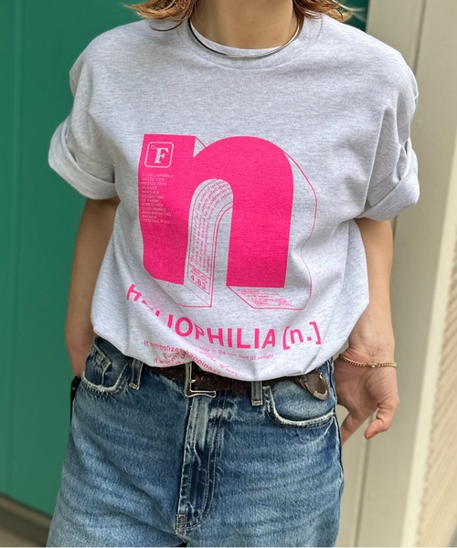 【GILDAN】立体"n"ロゴTシャツ